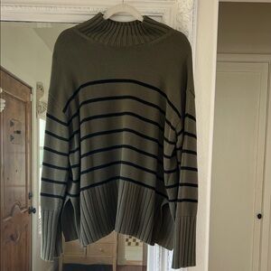 Gap Olive Striped Knit Sweater sz Small